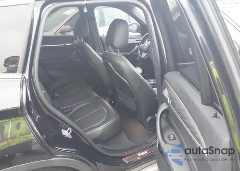 2016 BMW X1 xDrive28I z USA, uszkodzony, nr VIN WBXHT3Z31G4A49614